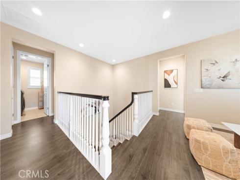 172  Newall  , Irvine, CA