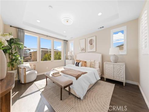 172  Newall  , Irvine, CA