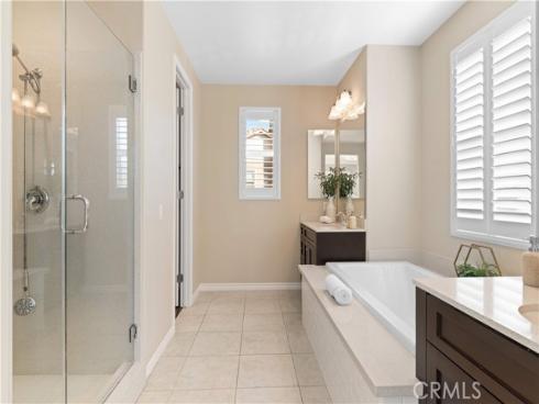 172  Newall  , Irvine, CA