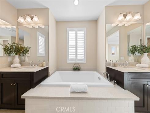 172  Newall  , Irvine, CA