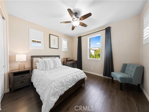 172  Newall  , Irvine, CA