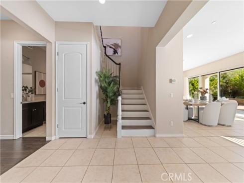 172  Newall  , Irvine, CA