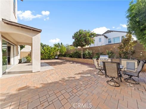 172  Newall  , Irvine, CA