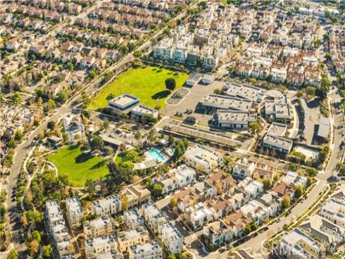 172  Newall  , Irvine, CA