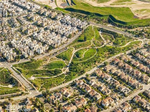 172  Newall  , Irvine, CA