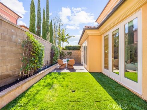 75 Lupari , Irvine, CA