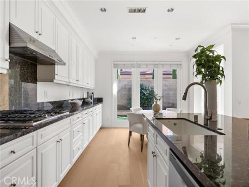 75 Lupari , Irvine, CA