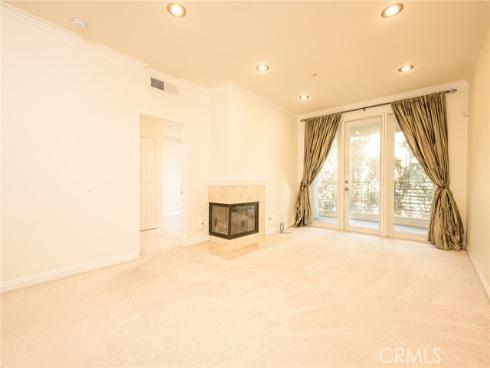 2233  Martin  311 , Irvine, CA