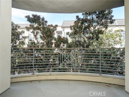 2233  Martin  311 , Irvine, CA