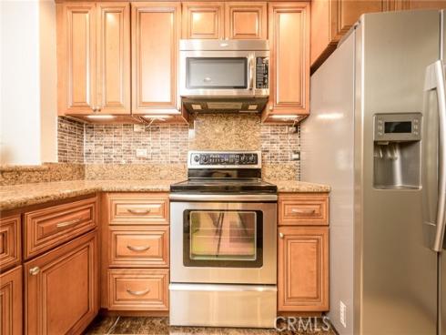 2233  Martin  311 , Irvine, CA