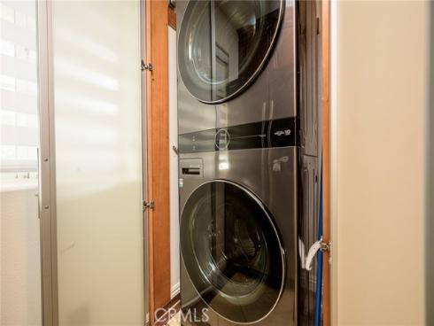 2233  Martin  311 , Irvine, CA