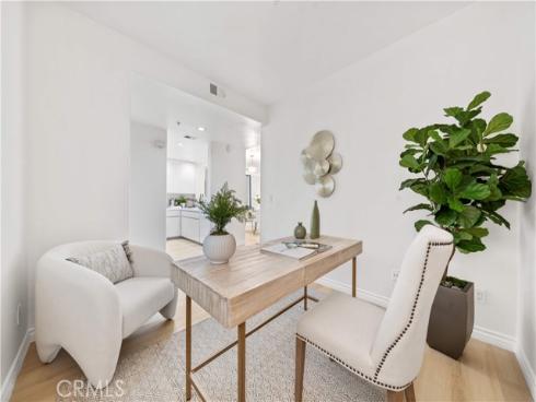 2233  Martin  204 , Irvine, CA