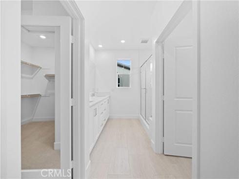 265  shoveler  , Irvine, CA