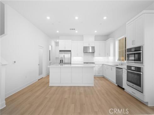 265  shoveler  , Irvine, CA