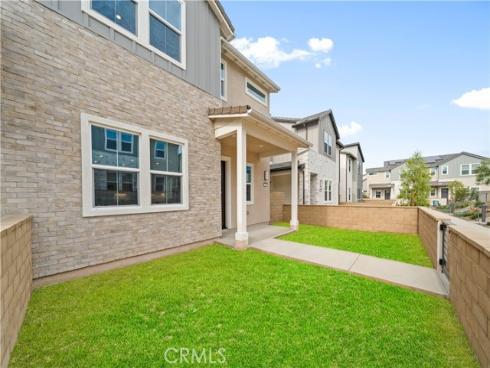 265  shoveler  , Irvine, CA