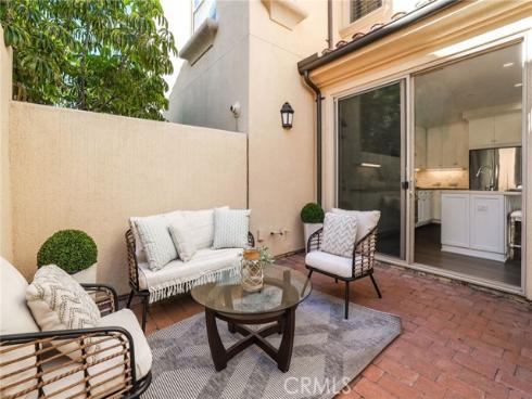 148  Velvet Flower  , Irvine, CA