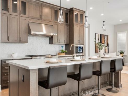 84  Rockinghorse  , Irvine, CA