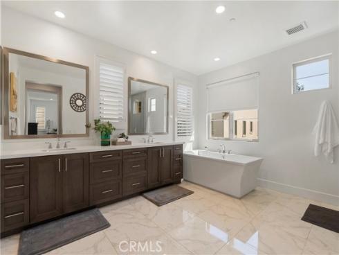 84  Rockinghorse  , Irvine, CA