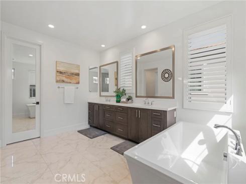 84  Rockinghorse  , Irvine, CA