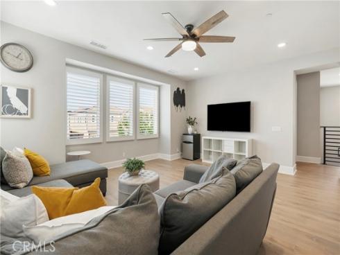 84  Rockinghorse  , Irvine, CA