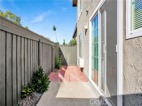 239  Streamwood  , Irvine, CA