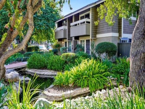 239  Streamwood  , Irvine, CA