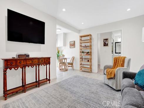 239  Streamwood  , Irvine, CA