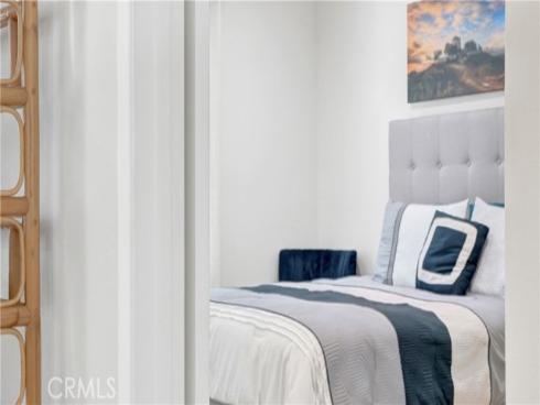 239  Streamwood  , Irvine, CA