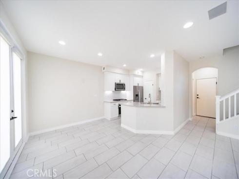 107  Sapphire  34 , Irvine, CA