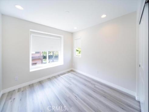 107  Sapphire  34 , Irvine, CA