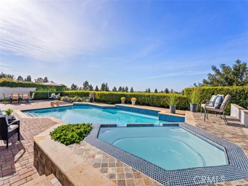 18751  Via San Marco  , Irvine, CA