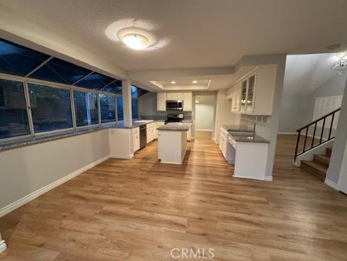 14  Wakefield  , Irvine, CA