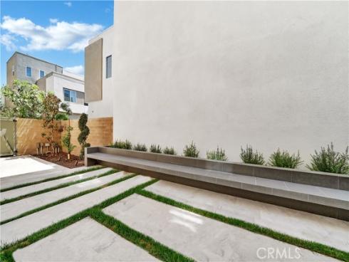 249 Chorus , Irvine, CA