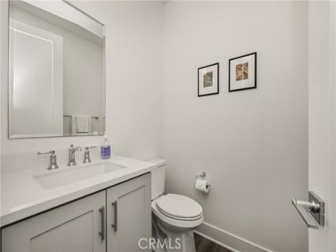 201  Lynx  , Irvine, CA