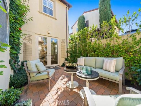 57  Arborside  , Irvine, CA