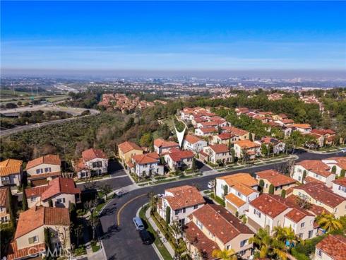57  Arborside  , Irvine, CA