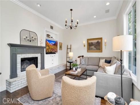 90 Winslow , Irvine, CA