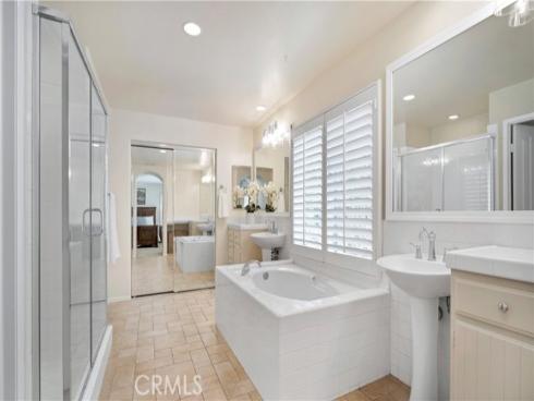 90 Winslow , Irvine, CA