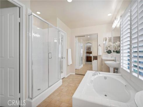 90 Winslow , Irvine, CA