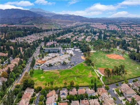 90 Winslow , Irvine, CA