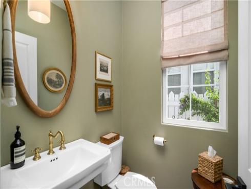 90 Winslow , Irvine, CA