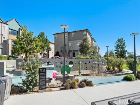 154 Keeper , Irvine, CA