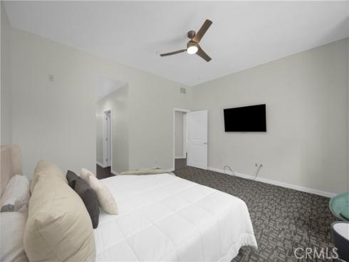 21  Gramercy  220 , Irvine, CA