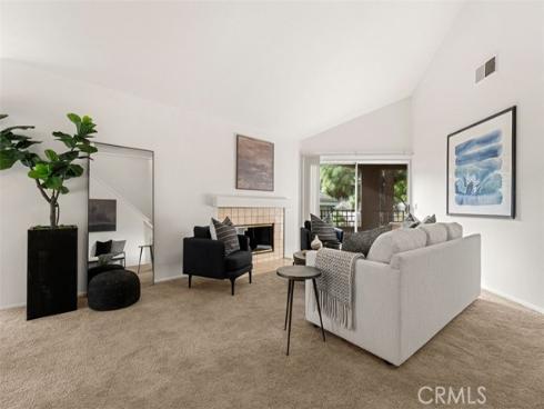 32  Lehigh Aisle  , Irvine, CA