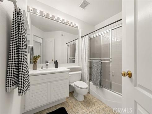 32  Lehigh Aisle  , Irvine, CA