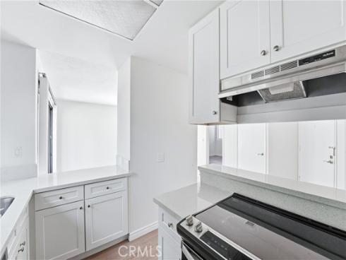 85  Lakepines  , Irvine, CA