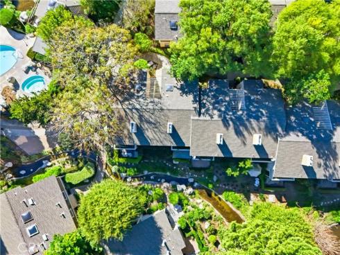 85  Lakepines  , Irvine, CA