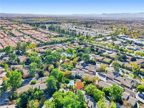 85  Lakepines  , Irvine, CA