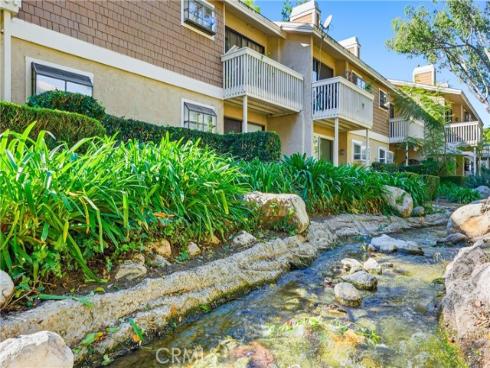 85  Lakepines  , Irvine, CA