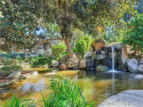 85  Lakepines  , Irvine, CA